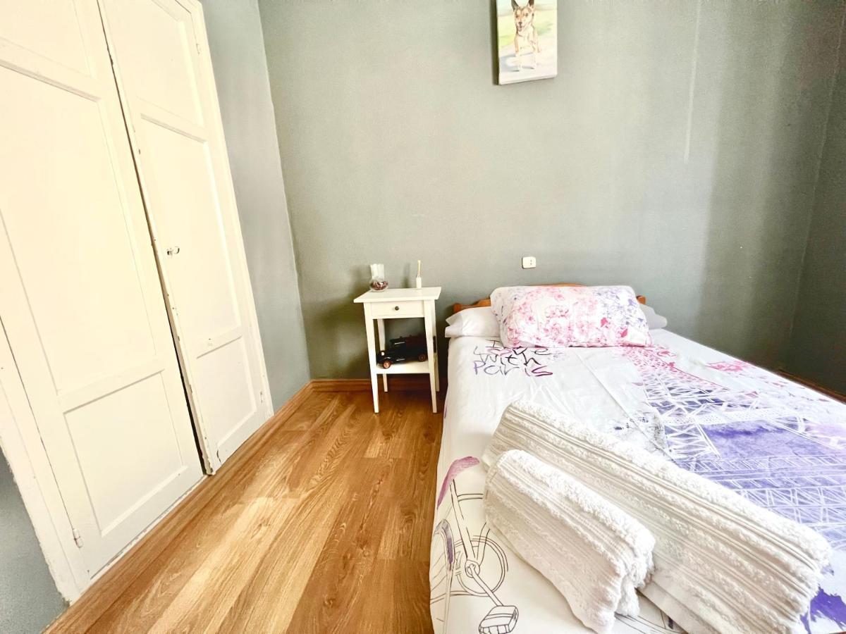 Puertu Chicu Con Plaza De Garaje Privada *