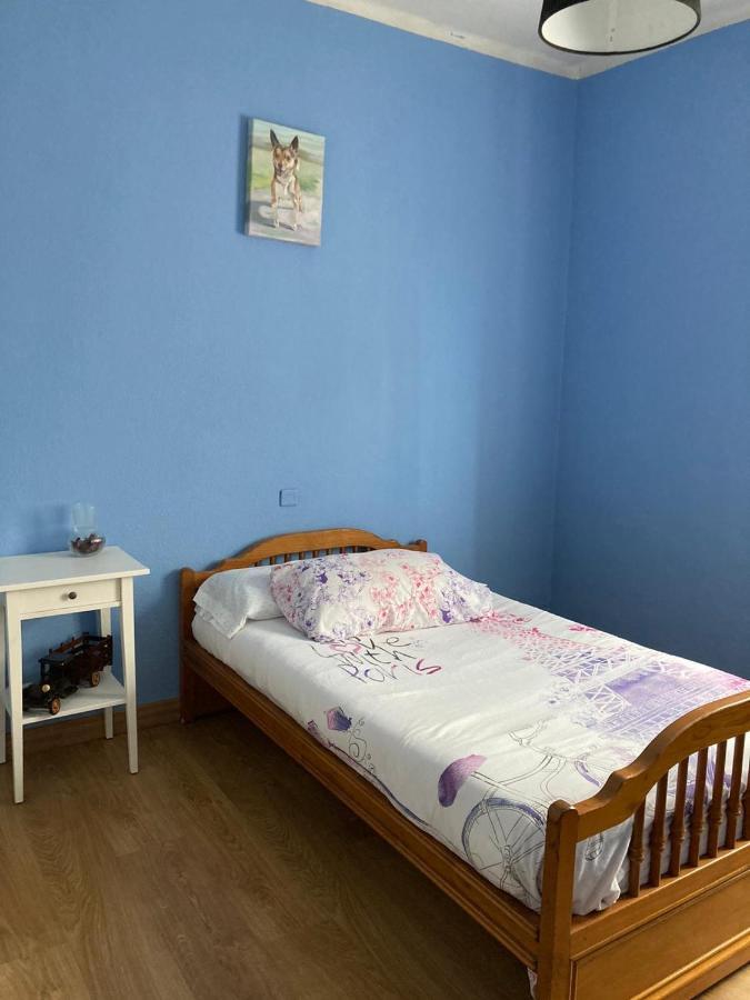 Puertu Chicu Con Plaza De Garaje Privada